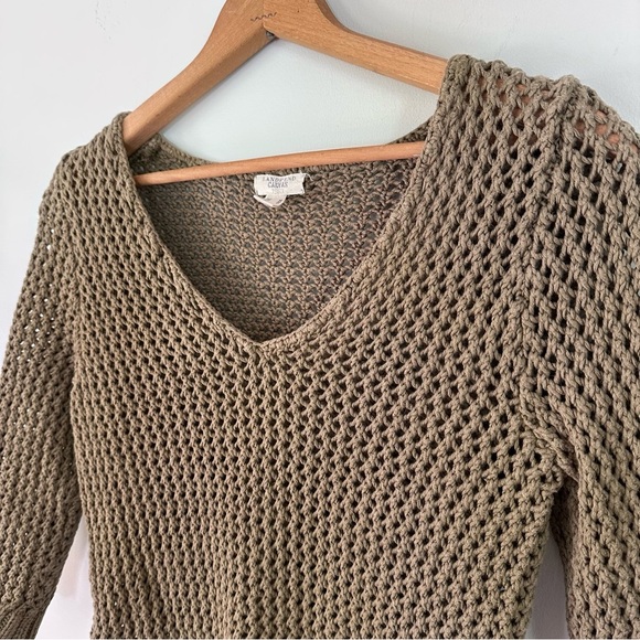 Lands End Canvas Olive Army Green V-Neck Open Knit Sweater Women’s Size Medium - Picture 3 of 8